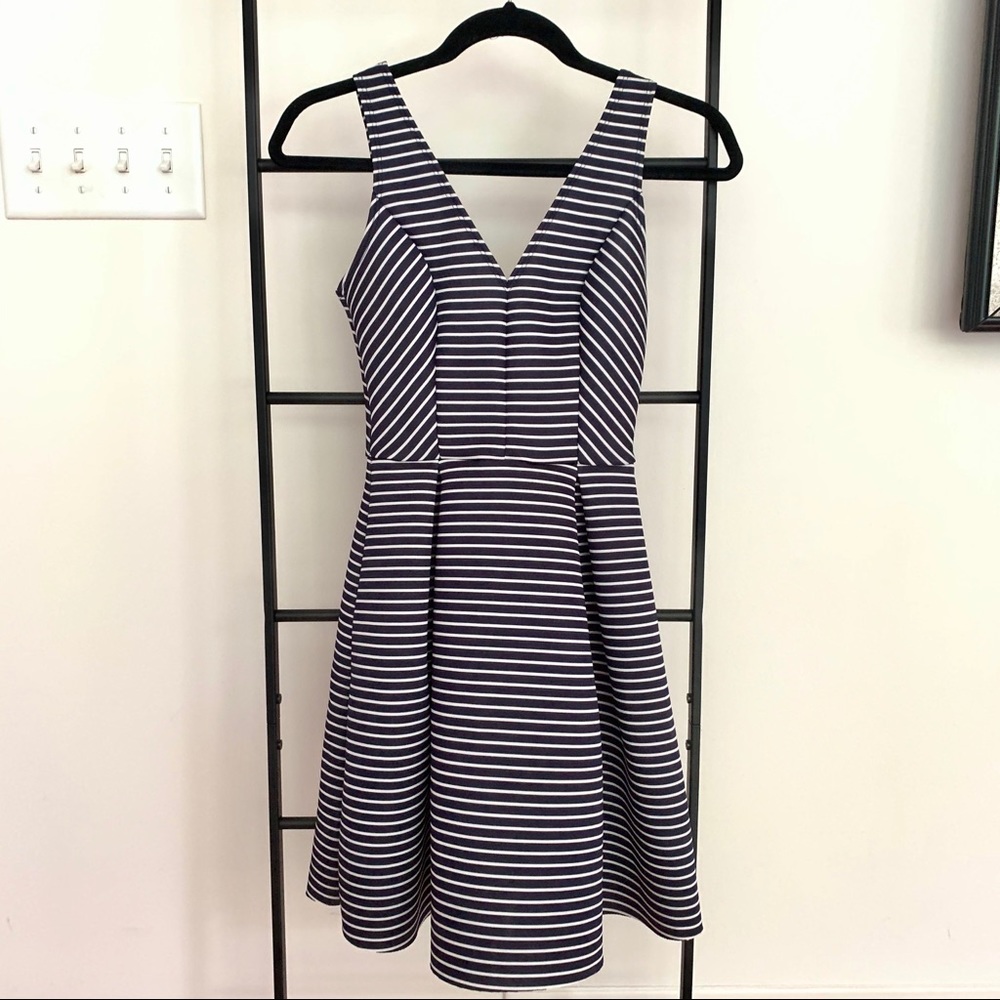 NWT AQUA Scuba Neoprene Striped Dress - Picture 2 of 16